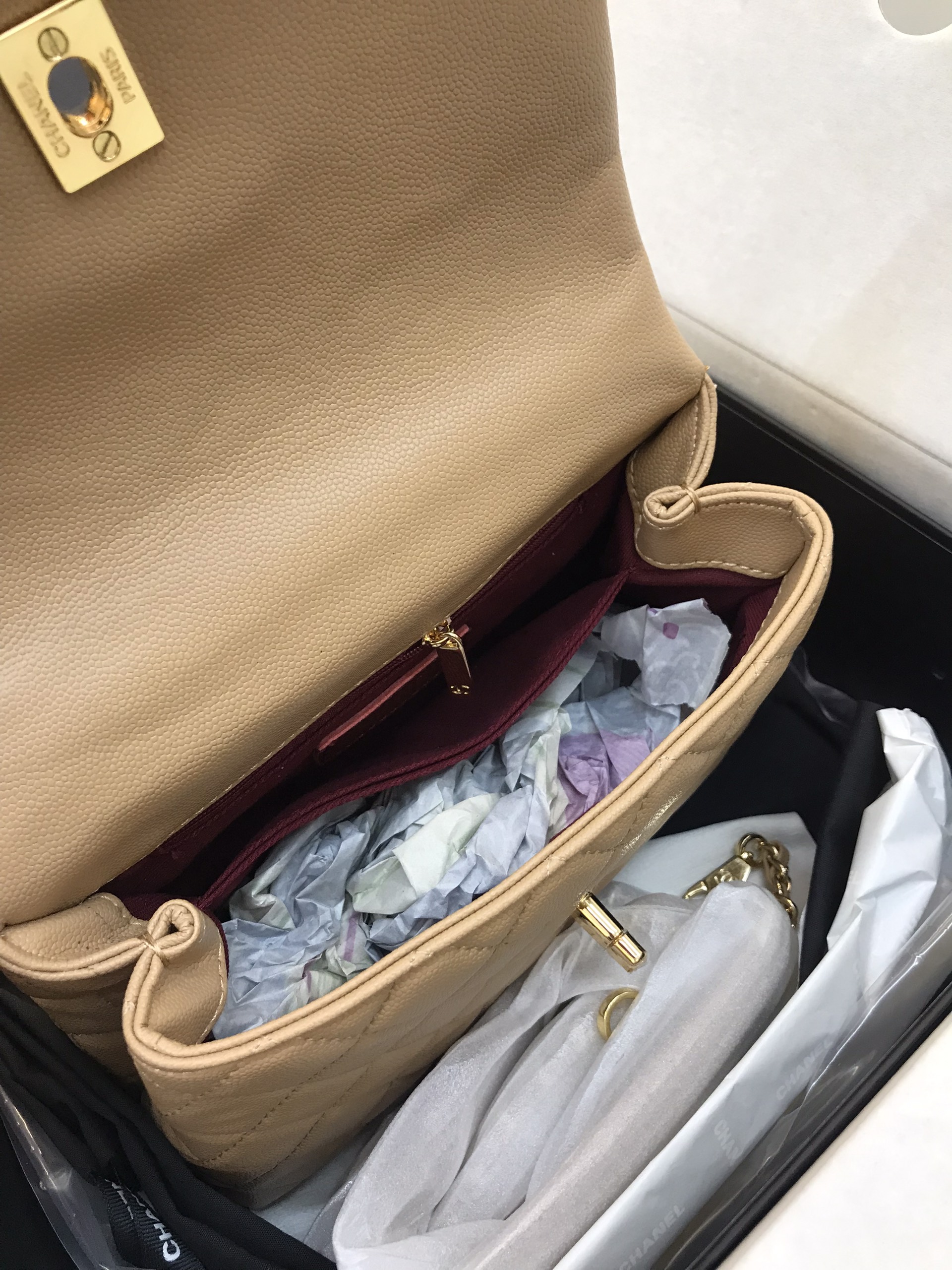 Túi Xách Chanel Coco Super Màu Kem Đậm Khóa Vàng Size 23cm
